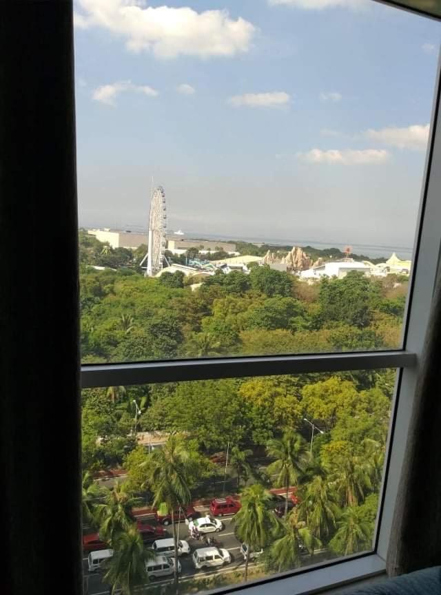 De Luxe, Standard And Studio Suites -The Breeze Residences-Close To Airport,Mall Of Asia, Us Embassy Manila Exteriör bild