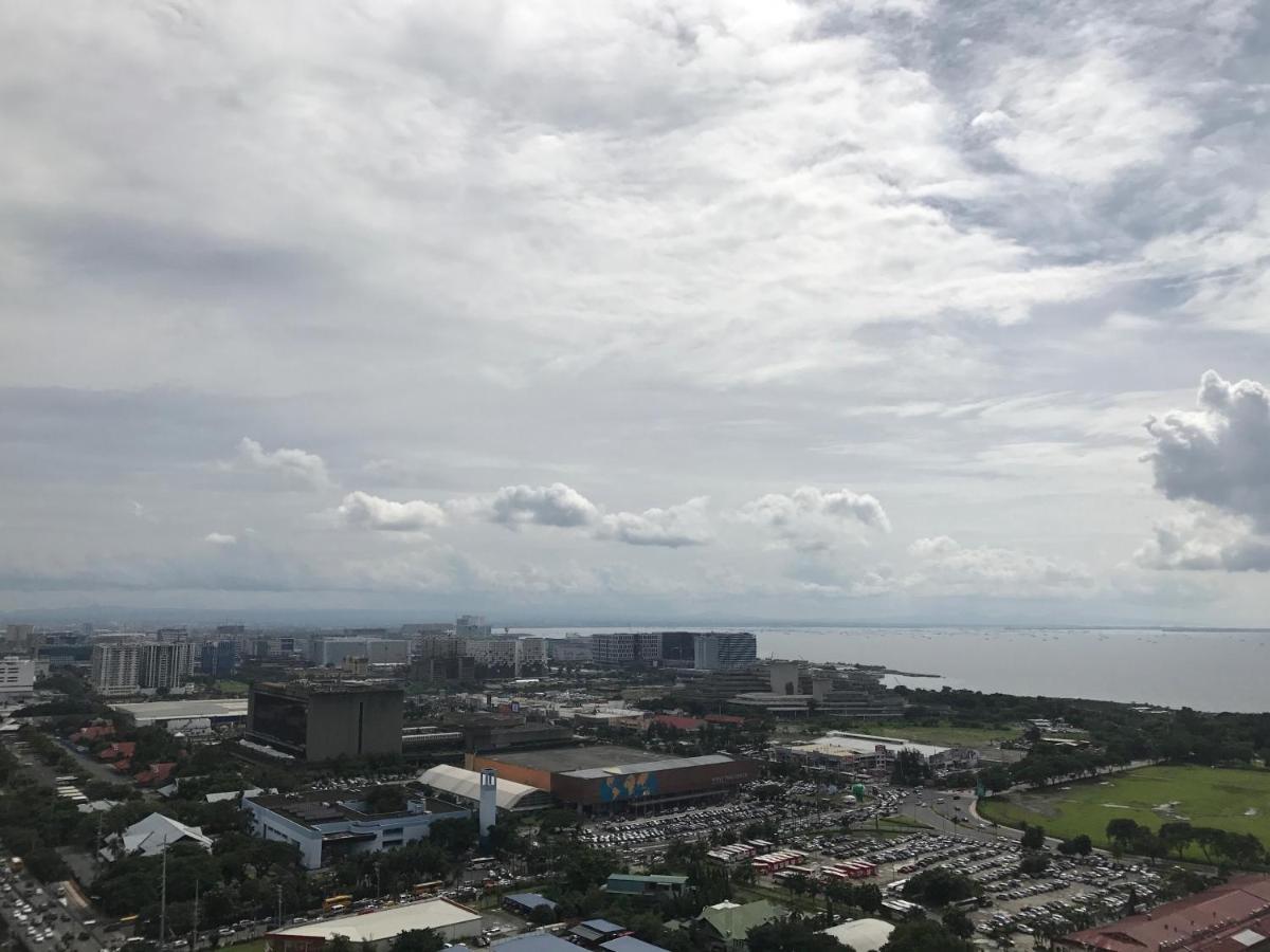 De Luxe, Standard And Studio Suites -The Breeze Residences-Close To Airport,Mall Of Asia, Us Embassy Manila Exteriör bild