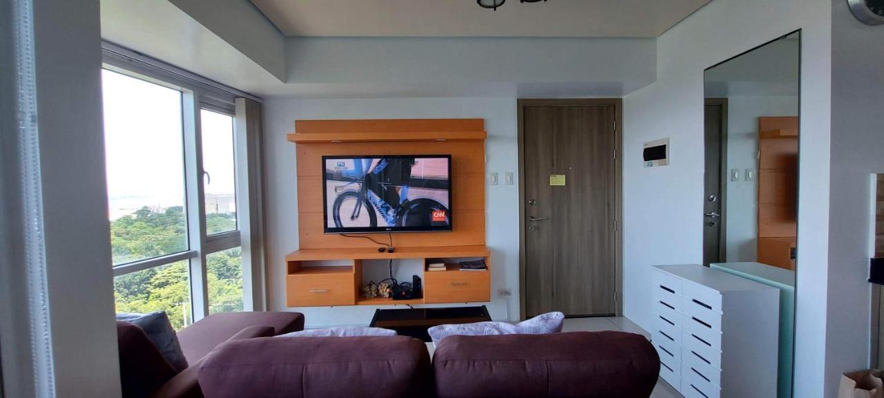 De Luxe, Standard And Studio Suites -The Breeze Residences-Close To Airport,Mall Of Asia, Us Embassy Manila Exteriör bild