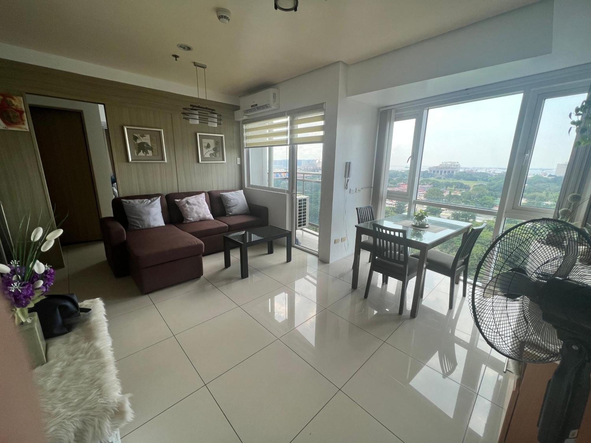 De Luxe, Standard And Studio Suites -The Breeze Residences-Close To Airport,Mall Of Asia, Us Embassy Manila Exteriör bild