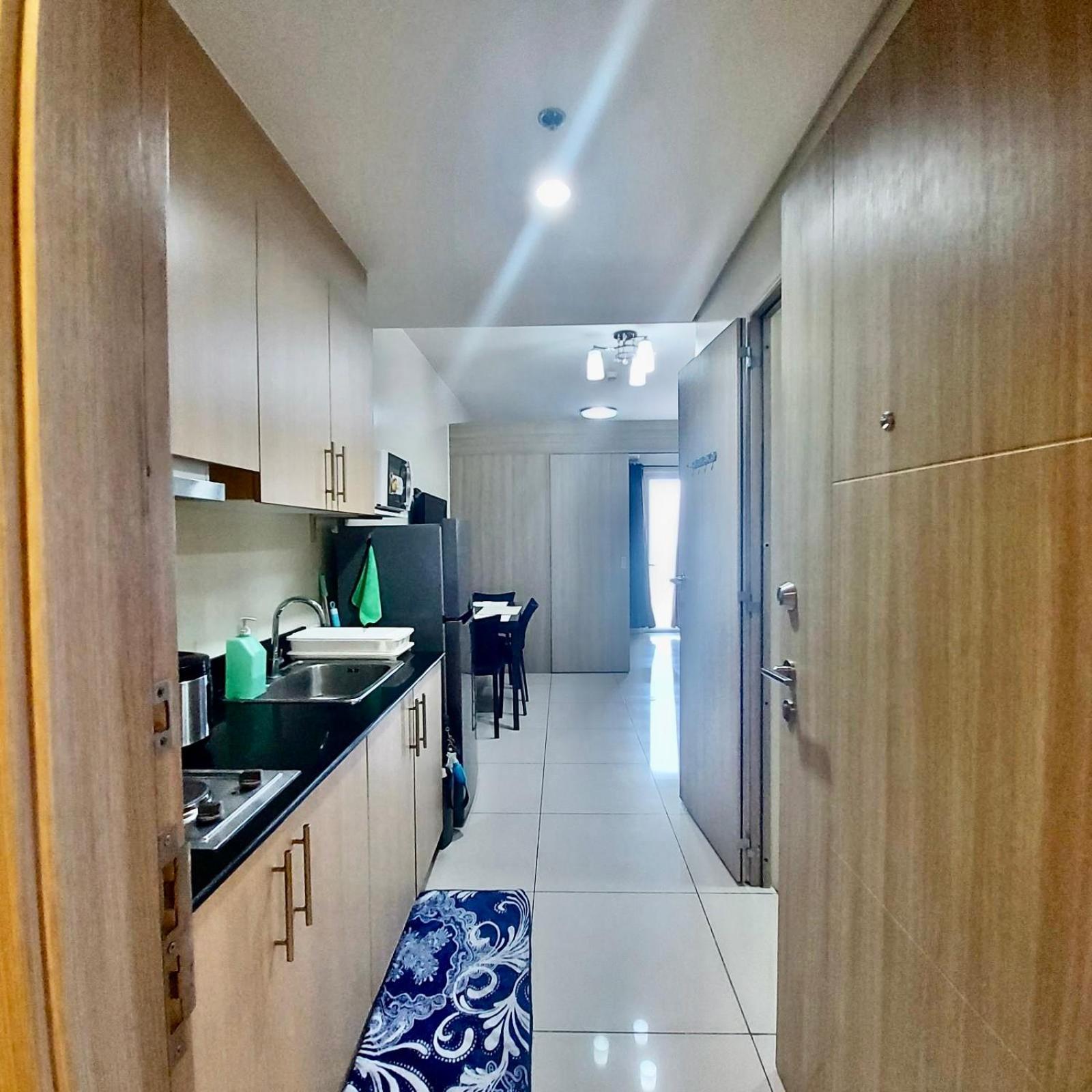 De Luxe, Standard And Studio Suites -The Breeze Residences-Close To Airport,Mall Of Asia, Us Embassy Manila Exteriör bild