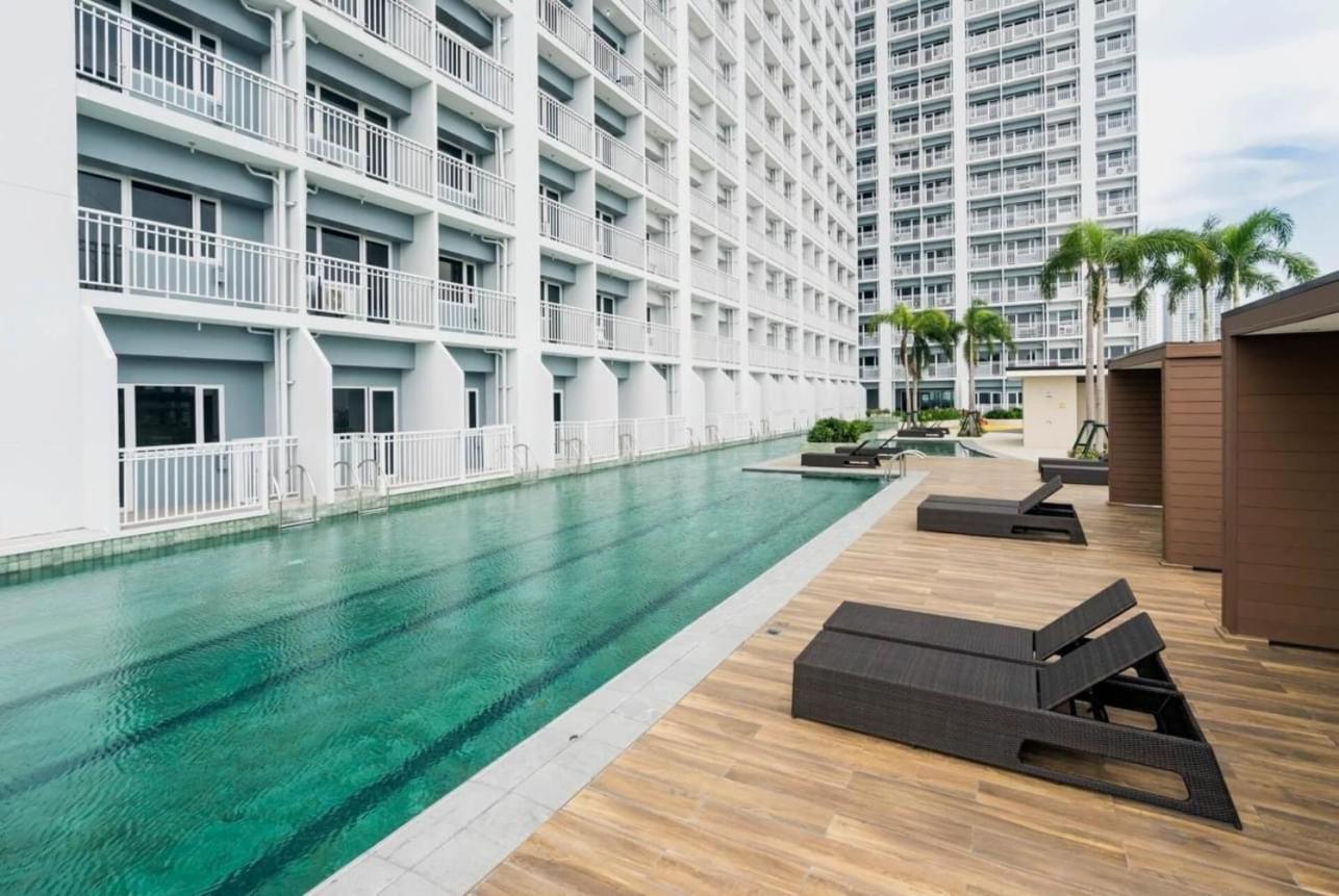 De Luxe, Standard And Studio Suites -The Breeze Residences-Close To Airport,Mall Of Asia, Us Embassy Manila Exteriör bild
