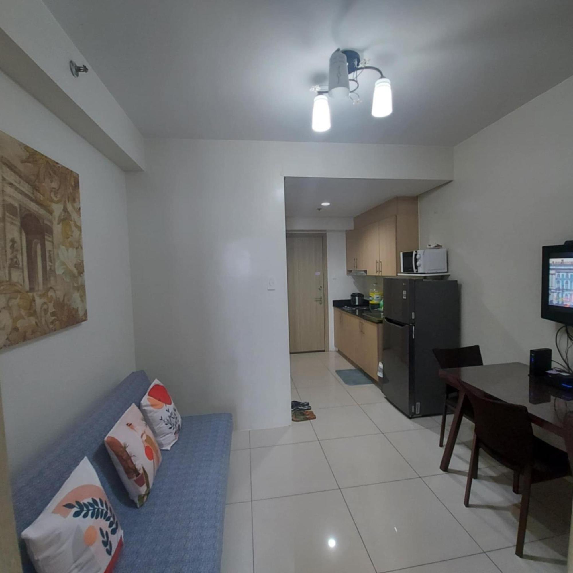 De Luxe, Standard And Studio Suites -The Breeze Residences-Close To Airport,Mall Of Asia, Us Embassy Manila Exteriör bild